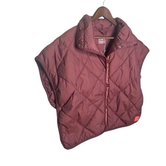 Free People Chill Out Packable Puffer Poncho Scarf One Size - Picture 7 of 14